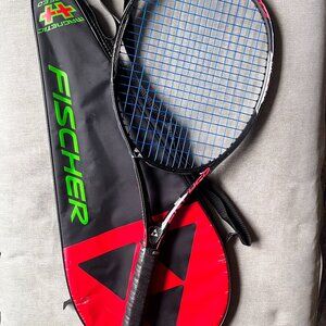 Fischer M Pro No 1  105 tennis racket grip 4 1/2 in